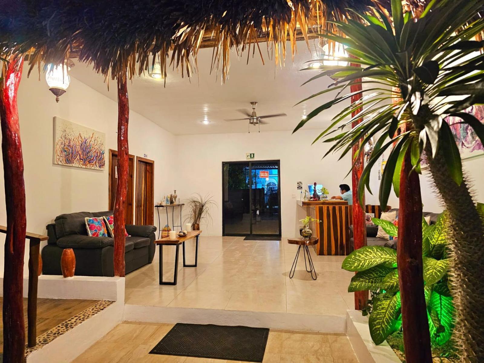 Mayan Majesty Boutique Hotel バリャドリッド エクステリア 写真